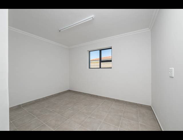 3 BEDROOM DUET TO LET IN DANA BAY